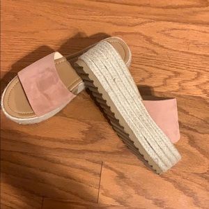 NWOT Super Cute Platforms